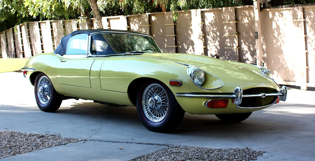 1970 Jaguar E-Type Series 2 - Image 14 of 31