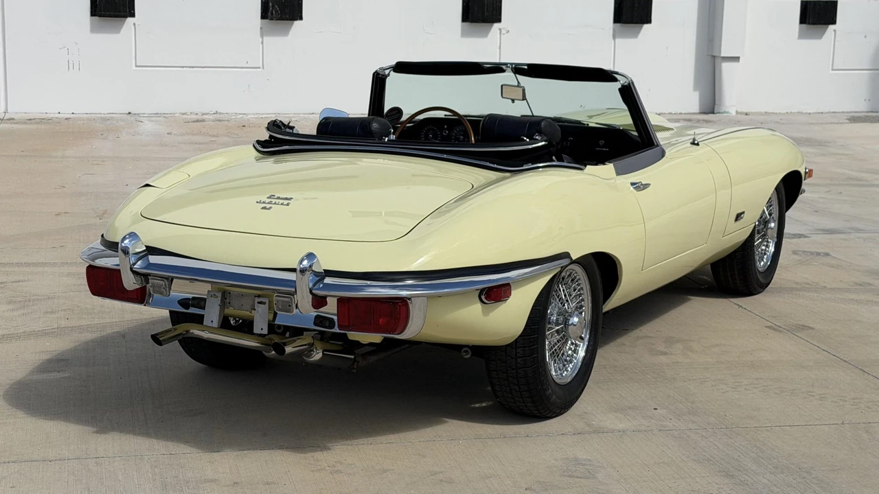 1970 Jaguar E-Type Series 2 - Image 30 of 31