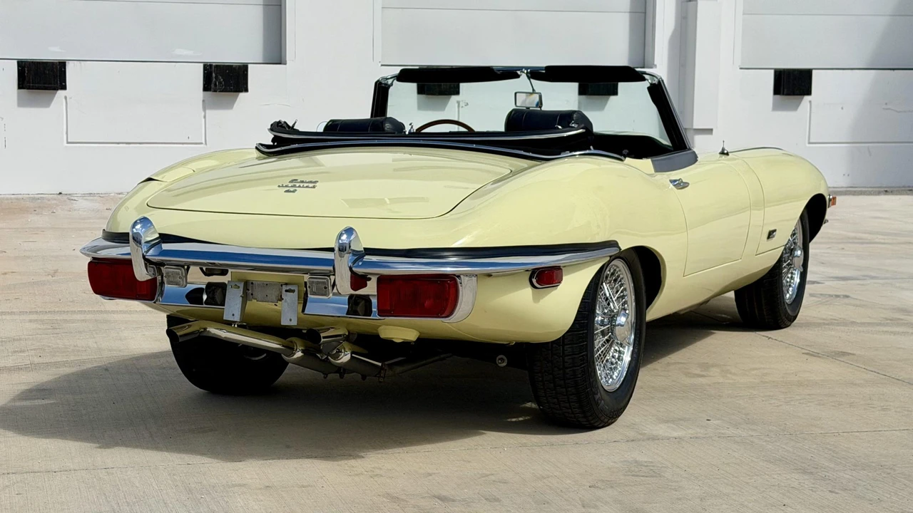 1970 Jaguar E-Type Series 2 - Image 31 of 31