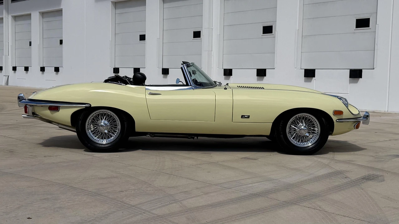 1970 Jaguar E-Type Series 2 - Image 22 of 31