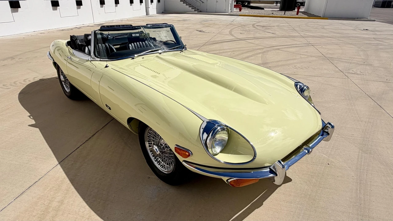1970 Jaguar E-Type Series 2 - Image 21 of 31