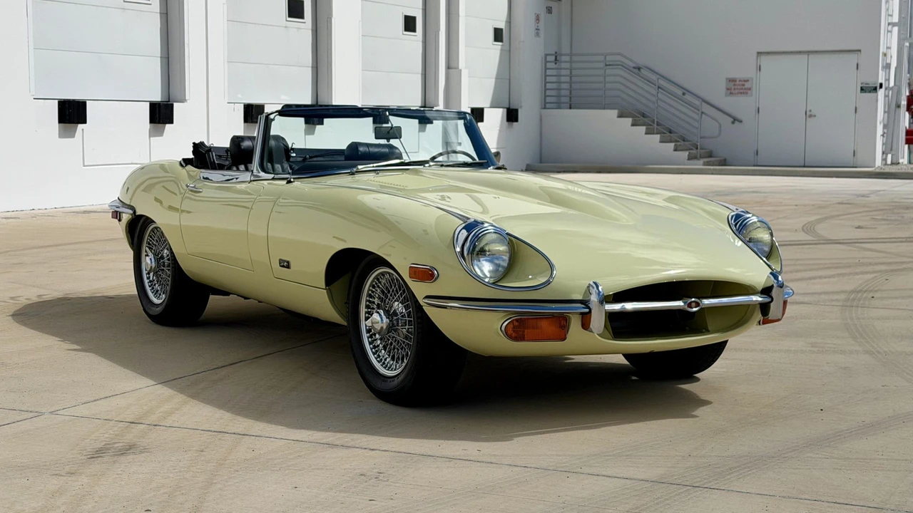 1970 Jaguar E-Type Series 2 - Image 18 of 31