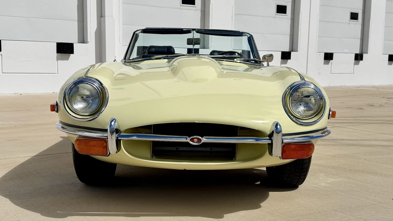 1970 Jaguar E-Type Series 2 - Image 14 of 31