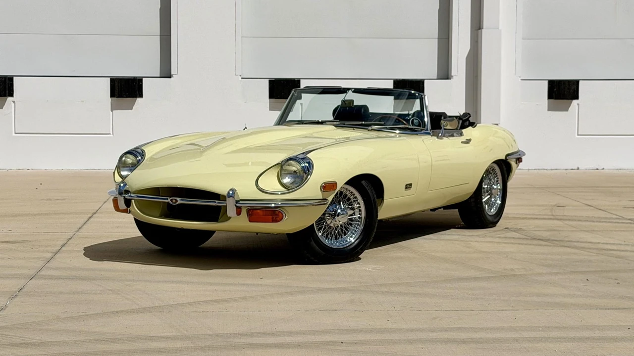 1970 Jaguar E-Type Series 2 - Image 9 of 31
