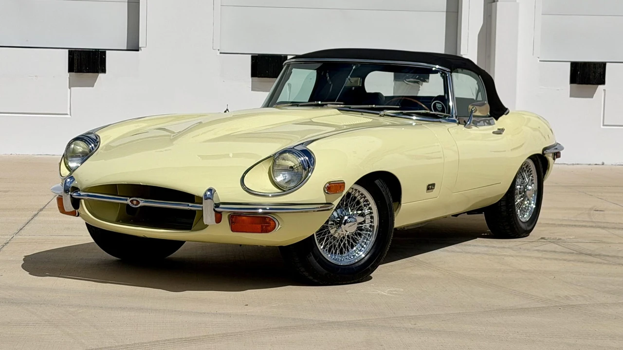 1970 Jaguar E-Type Series 2 - Image 11 of 31