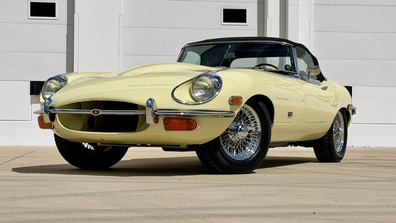 1970 Jaguar E-Type Series 2 - Image 12 of 31