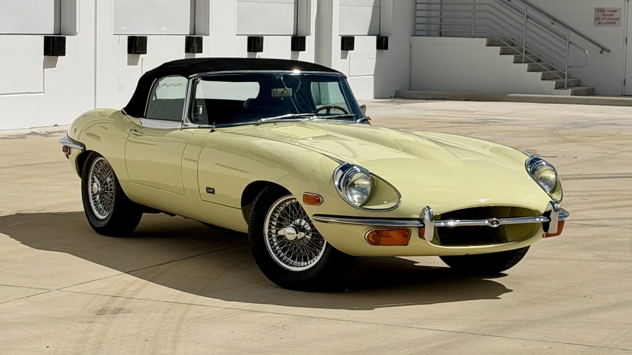 1970 Jaguar E-Type Series 2 - Image 15 of 31