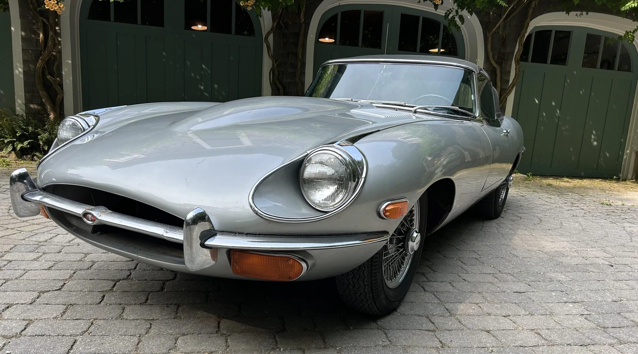 1970 Jaguar E-Type Series 2 - Image 2 of 31