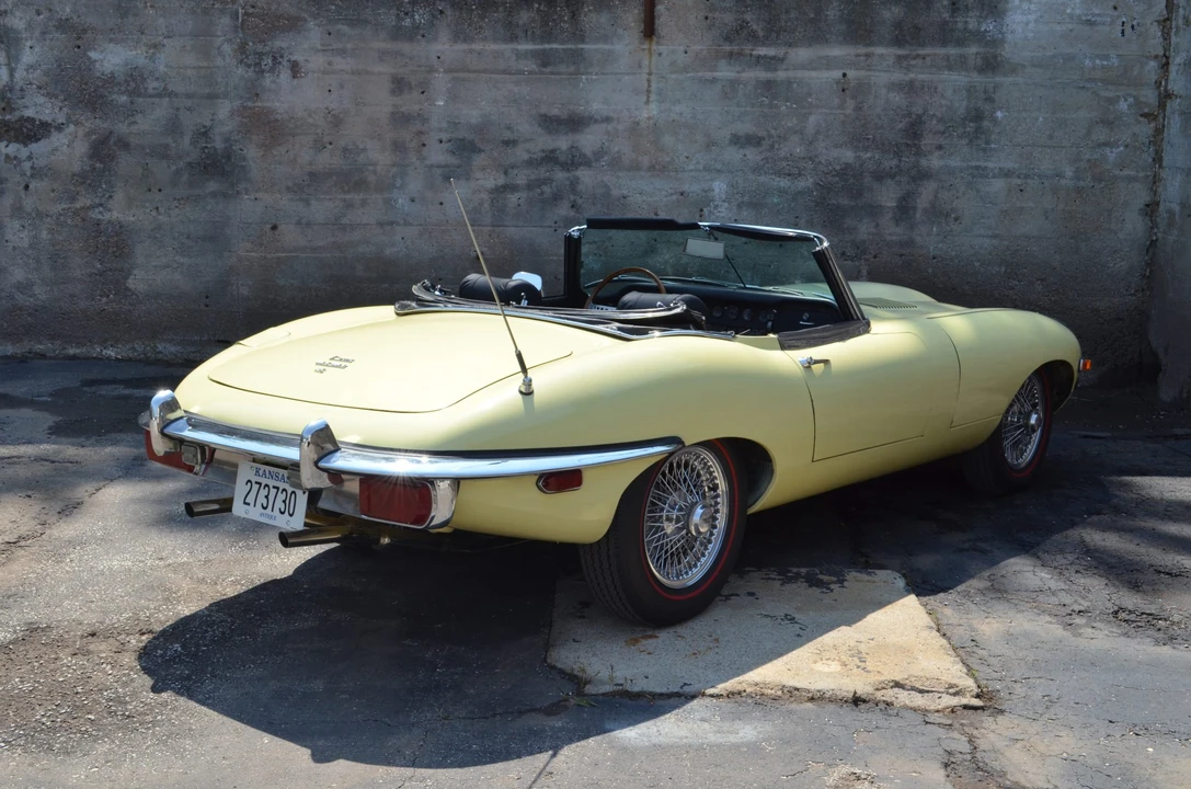 1970 Jaguar E-Type Series 2 - Image 27 of 31