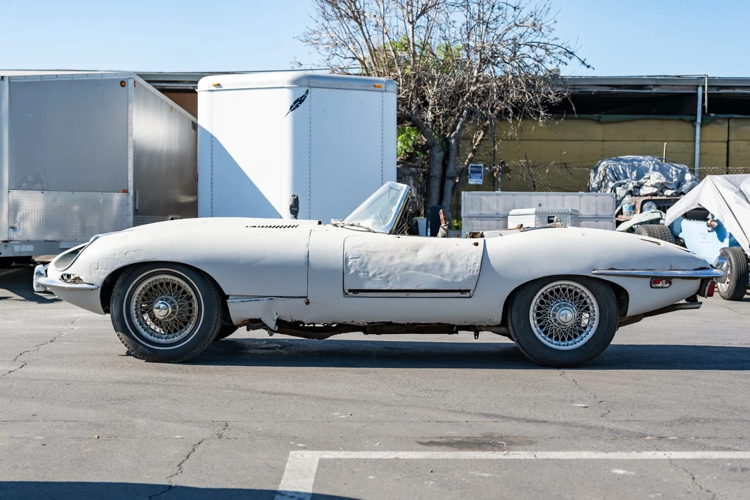 1970 Jaguar E-Type Series 2 - Image 2 of 31