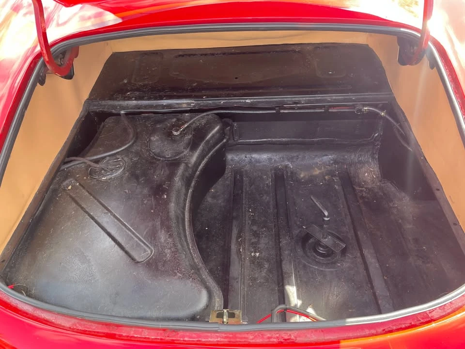 1970 Jaguar E-Type Series 2 - Image 18 of 20