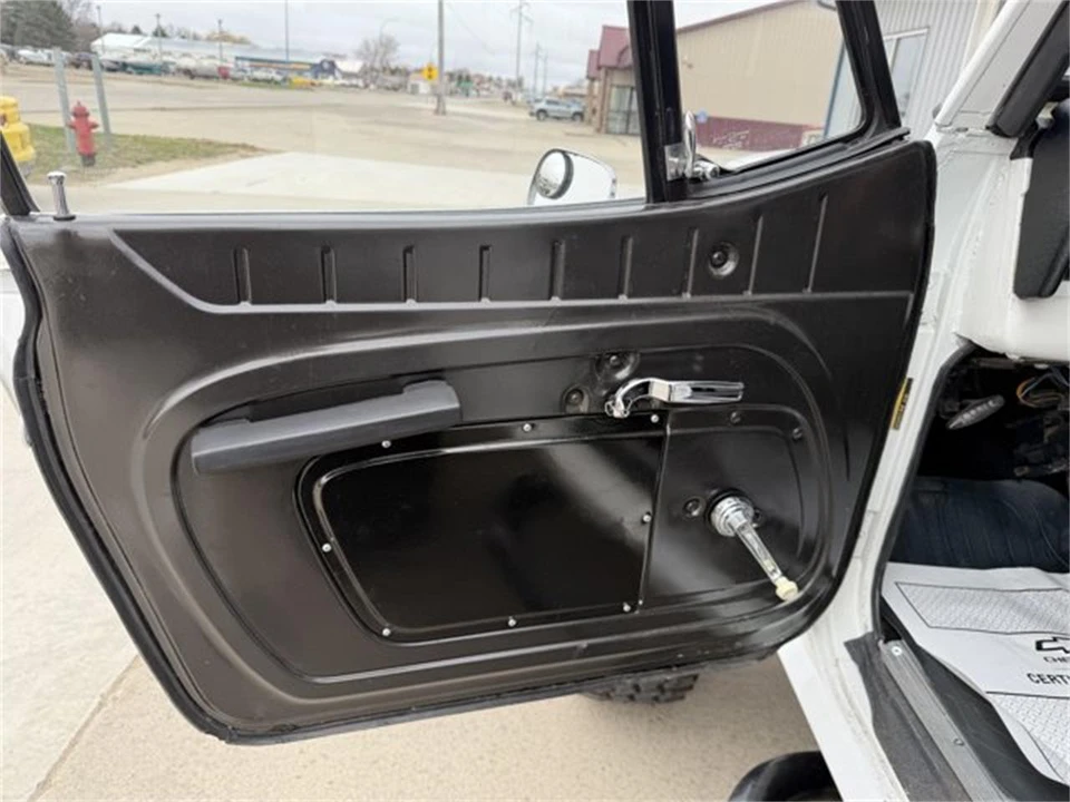 1970 Jeep Jeepster Commando - Image 10 of 28