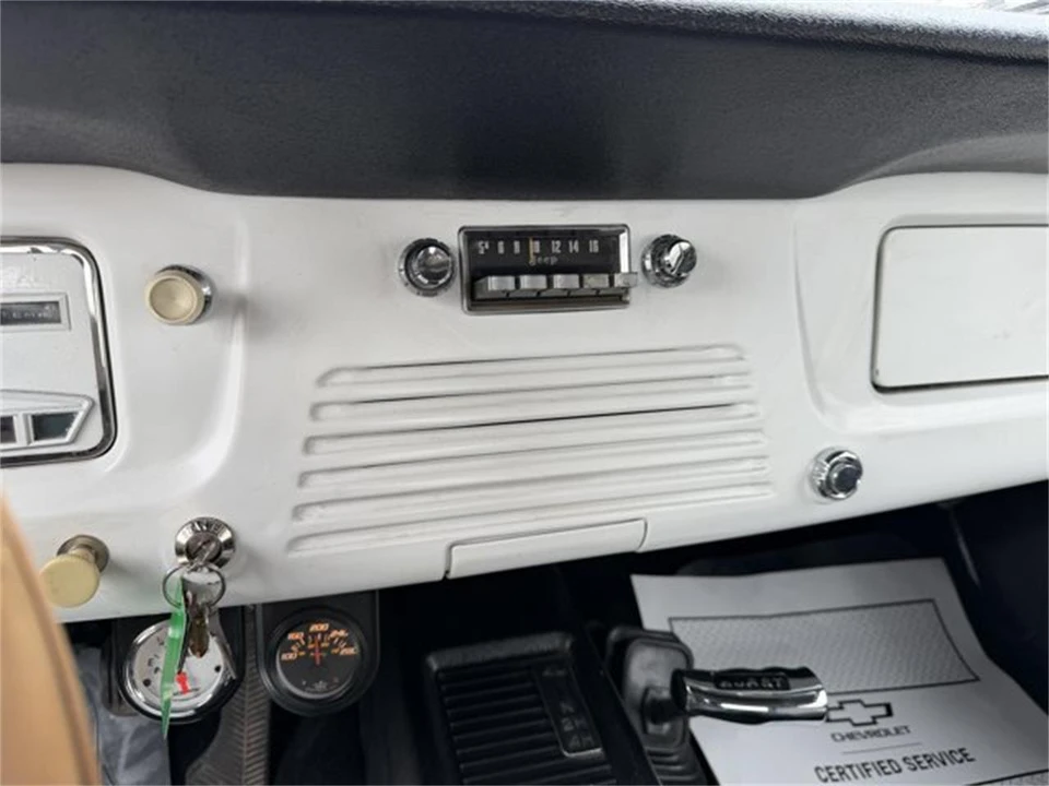 1970 Jeep Jeepster Commando - Image 14 of 28