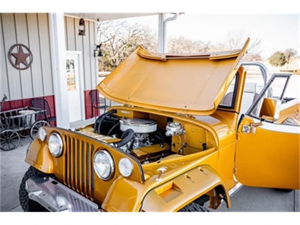 1970 Jeep Jeepster Commando - Image 11 of 31