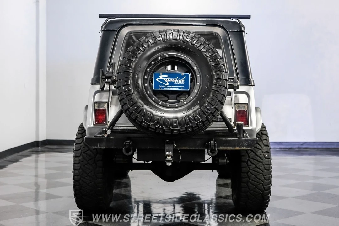 1970 Jeep Jeepster Commando - Image 11 of 12