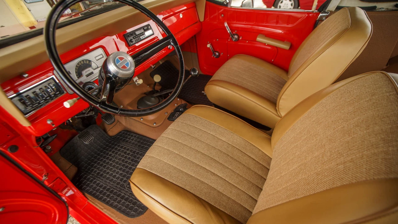 1970 Jeep Jeepster Commando - Image 4 of 22