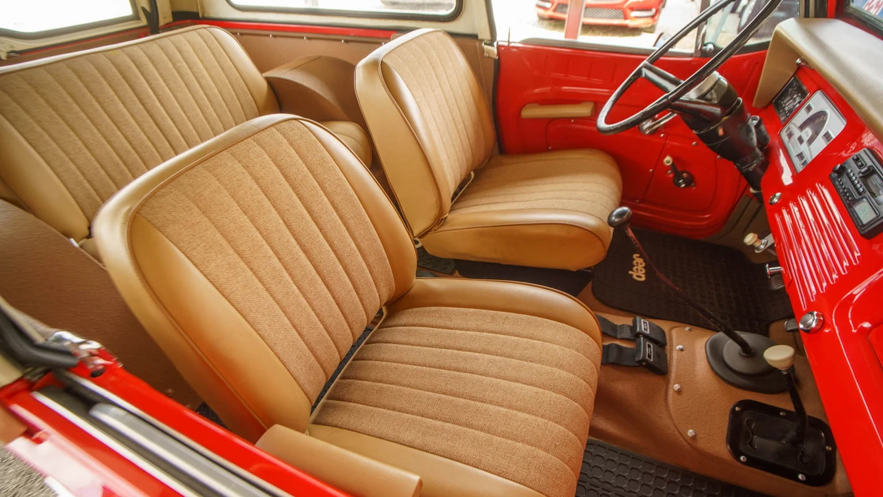 1970 Jeep Jeepster Commando - Image 6 of 22