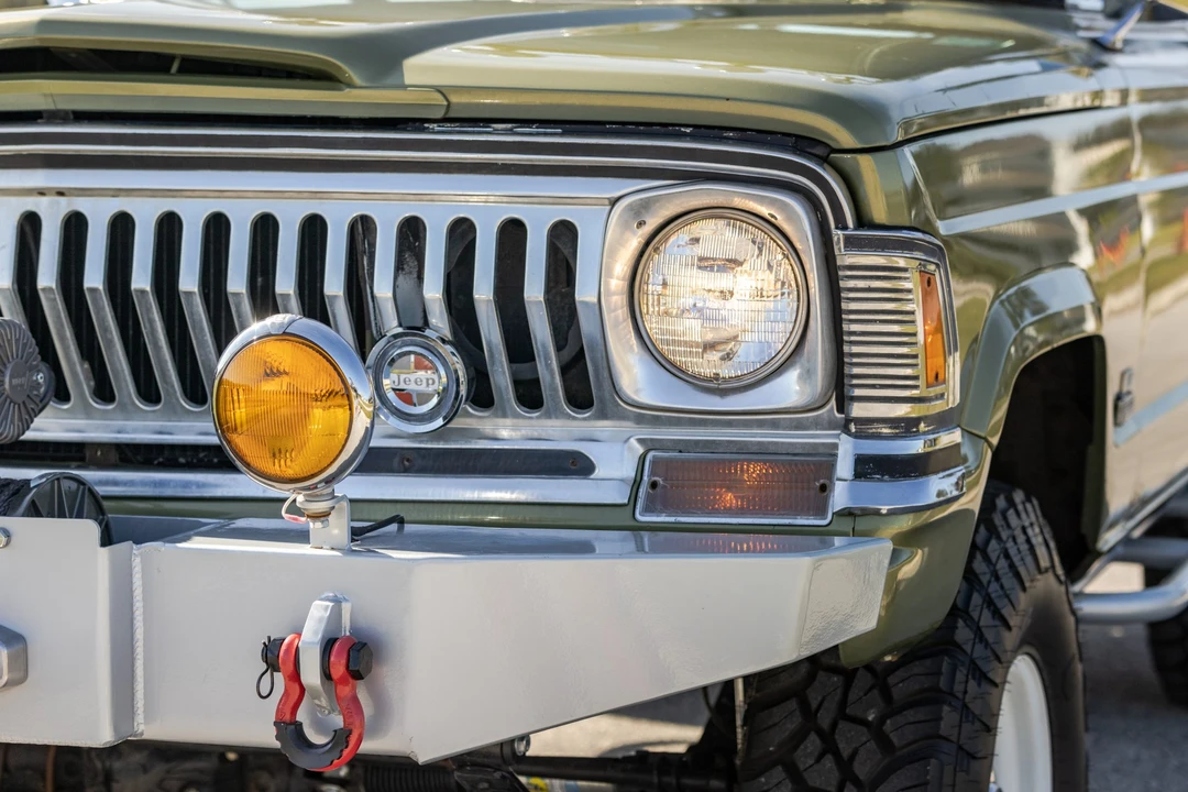 1970 Jeep SJ Wagoneer - Image 14 of 31