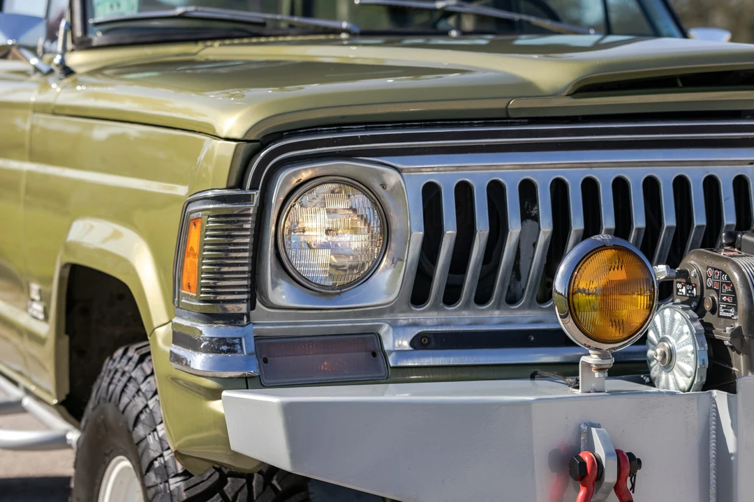1970 Jeep SJ Wagoneer - Image 11 of 31