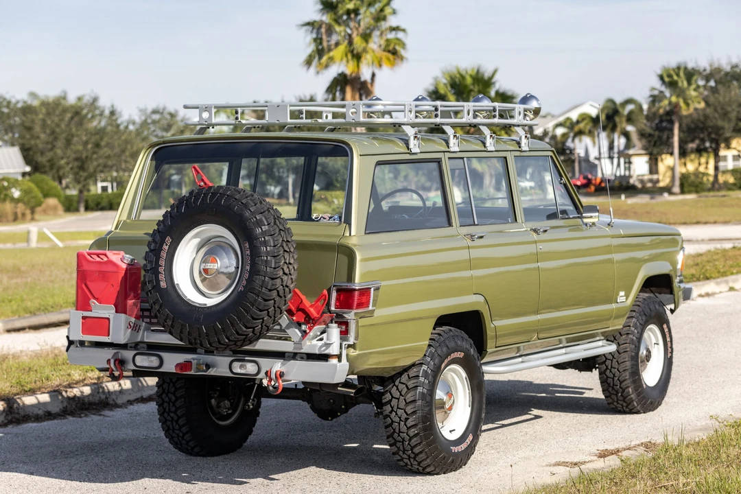 1970 Jeep SJ Wagoneer - Image 7 of 31