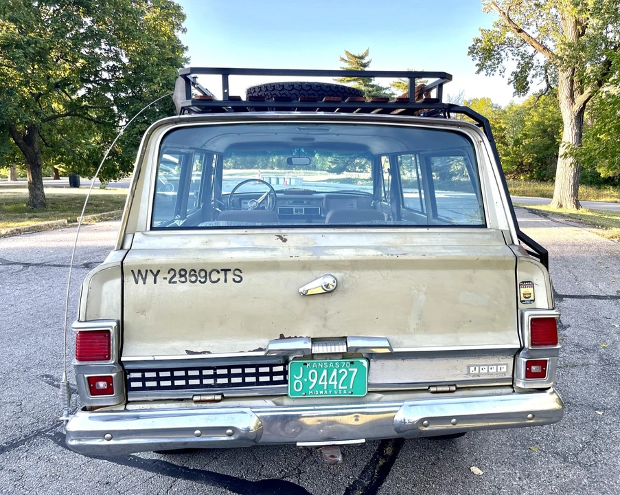 1970 Jeep SJ Wagoneer - Image 6 of 31