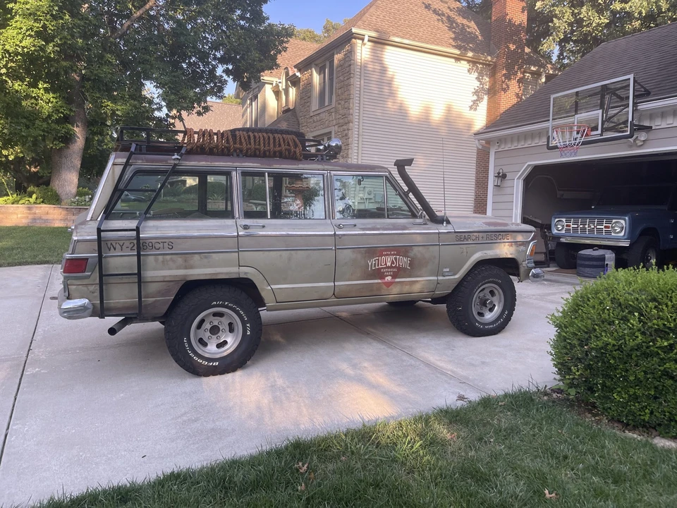 1970 Jeep SJ Wagoneer - Image 14 of 31