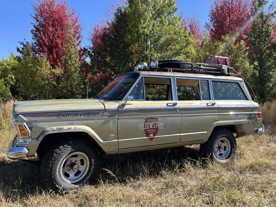 1970 Jeep SJ Wagoneer - Image 13 of 31