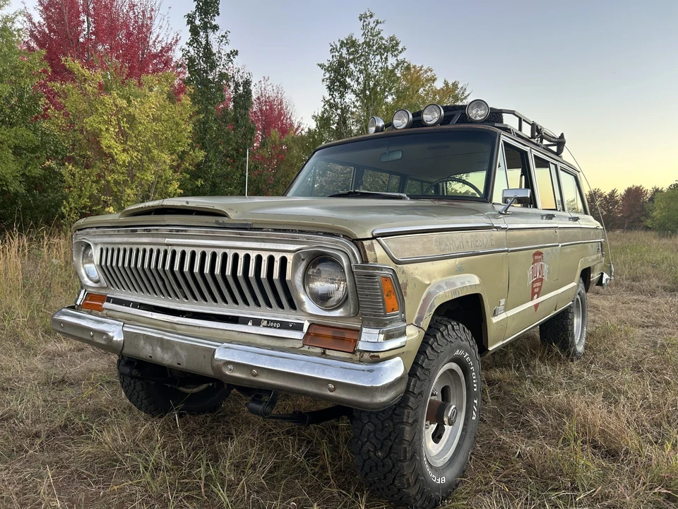 1970 Jeep SJ Wagoneer - Image 10 of 31