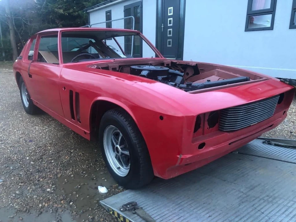 1970 Jensen Interceptor - Image 9 of 30