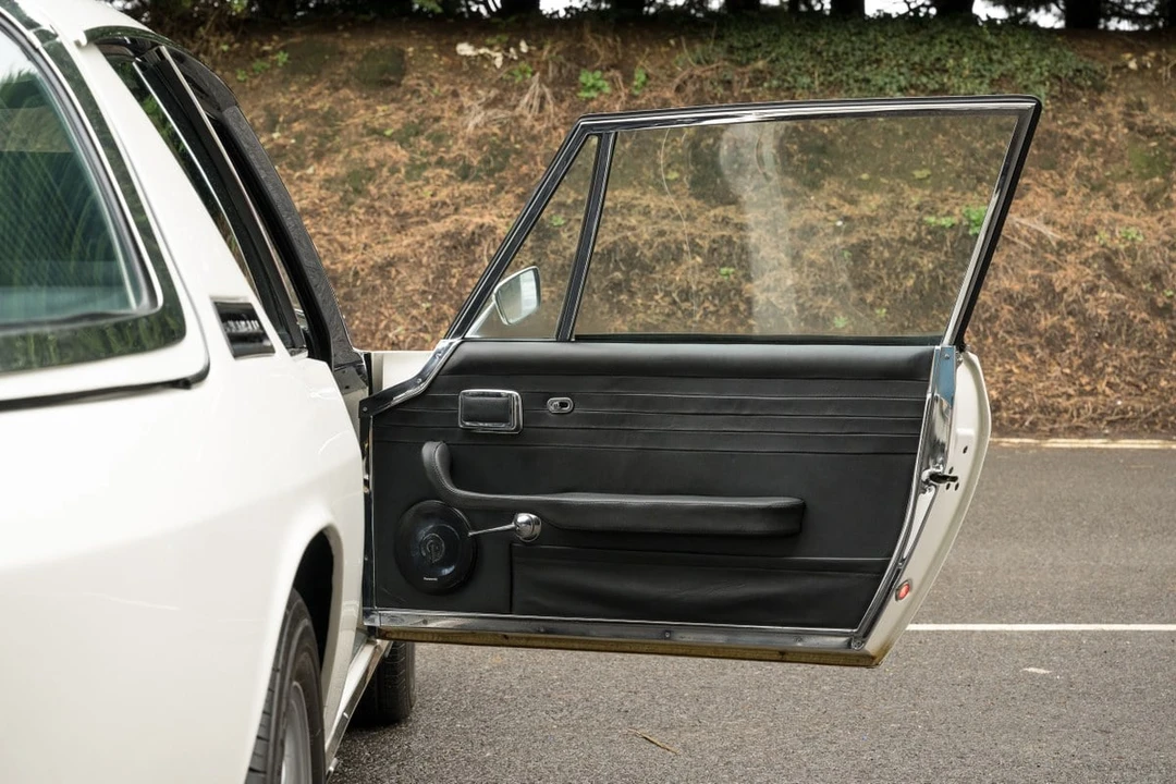 1970 Jensen Interceptor - Image 27 of 30
