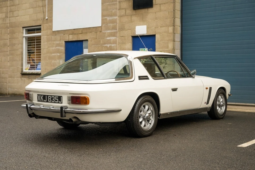1970 Jensen Interceptor - Image 11 of 30