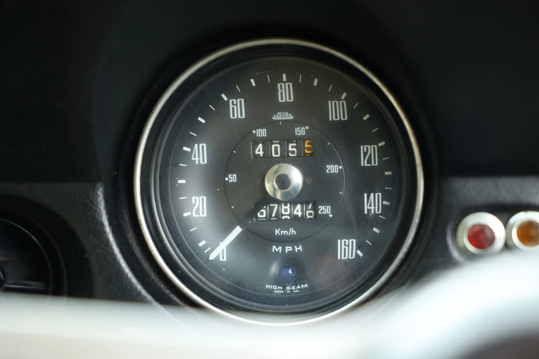 1970 Jensen Interceptor - Image 11 of 17