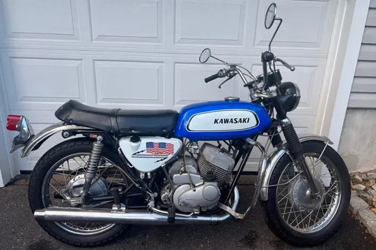 1970 Kawasaki A7 Avenger 350