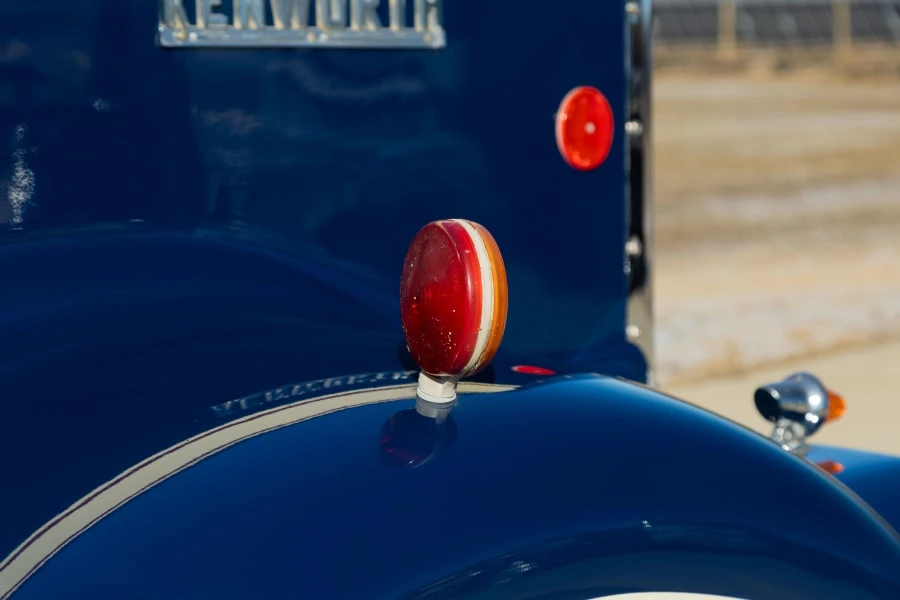 1970 Kenworth W900 - Image 8 of 31