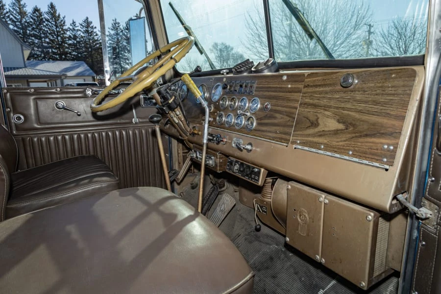 1970 Kenworth W900 - Image 31 of 31