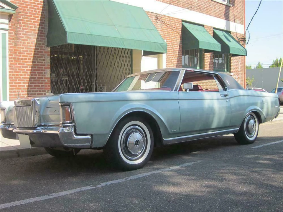 1970 Lincoln Continental Mark III - Image 2 of 5