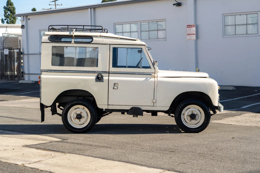 1970 Land Rover Series II/IIA 88 - Image 9 of 31