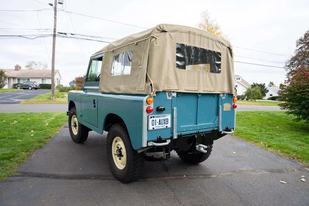 1970 Land Rover Series II/IIA 88 - Image 8 of 31