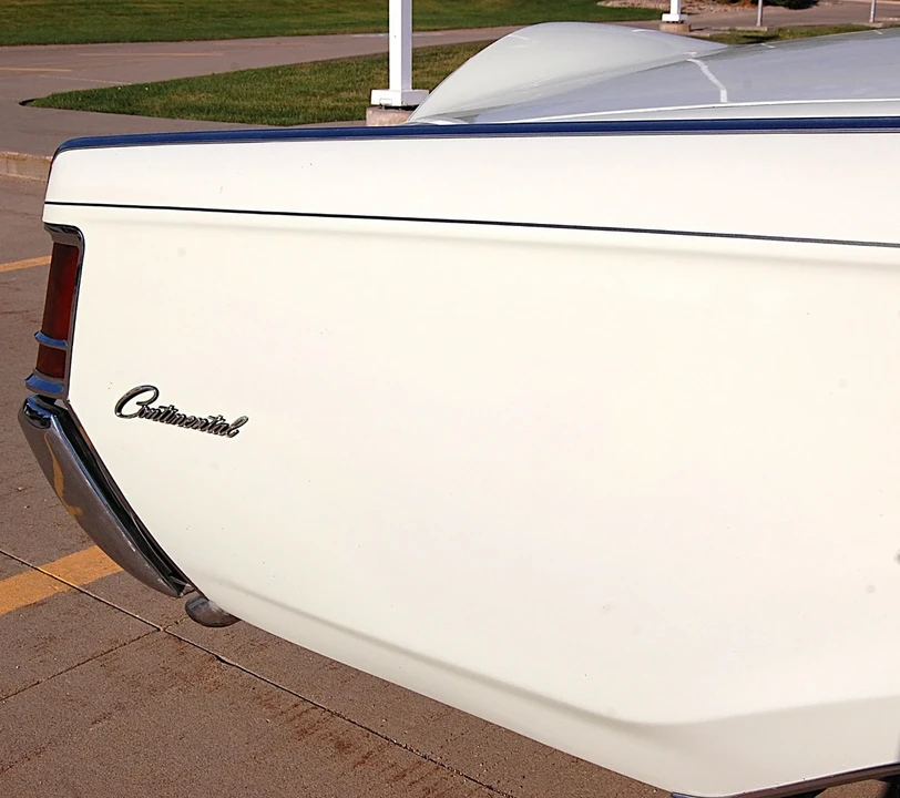 1970 Lincoln Continental 5th Gen - Image 11 of 21