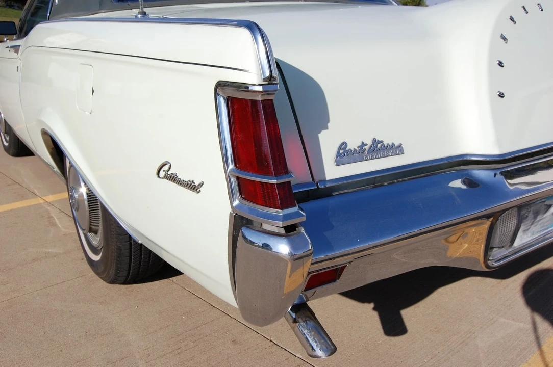1970 Lincoln Continental 5th Gen - Image 8 of 21