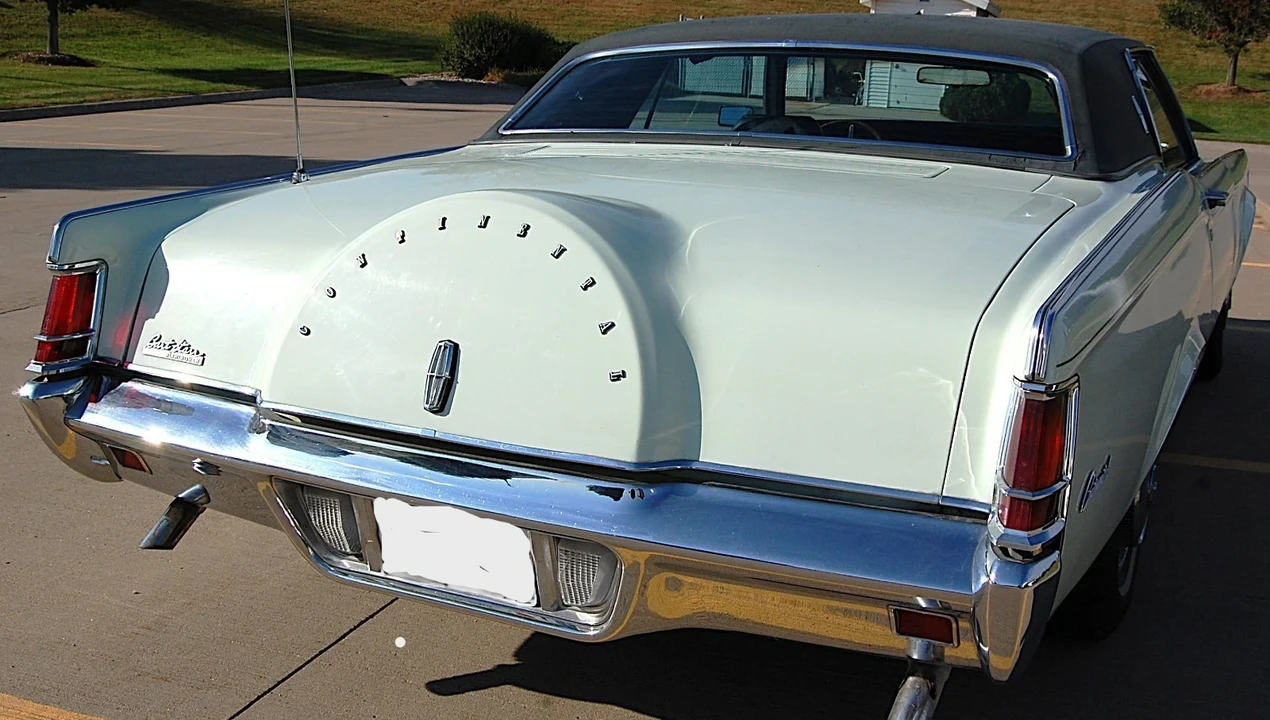 1970 Lincoln Continental 5th Gen - Image 4 of 21