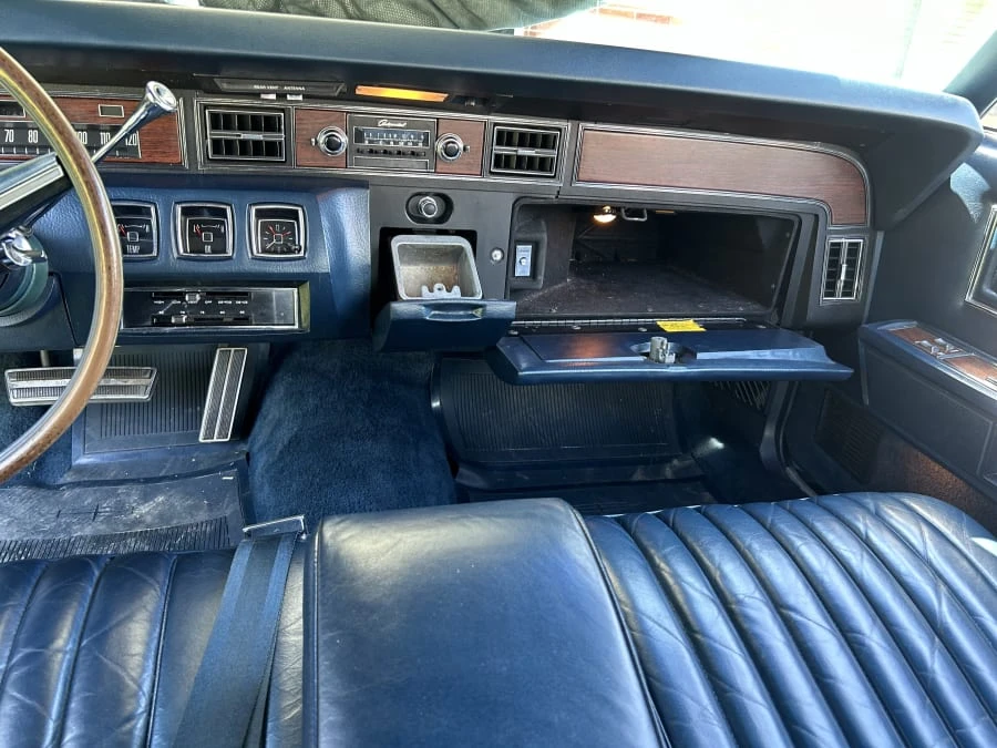 1970 Lincoln Continental 5th Gen - Image 22 of 31