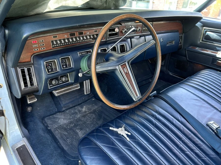 1970 Lincoln Continental 5th Gen - Image 20 of 31