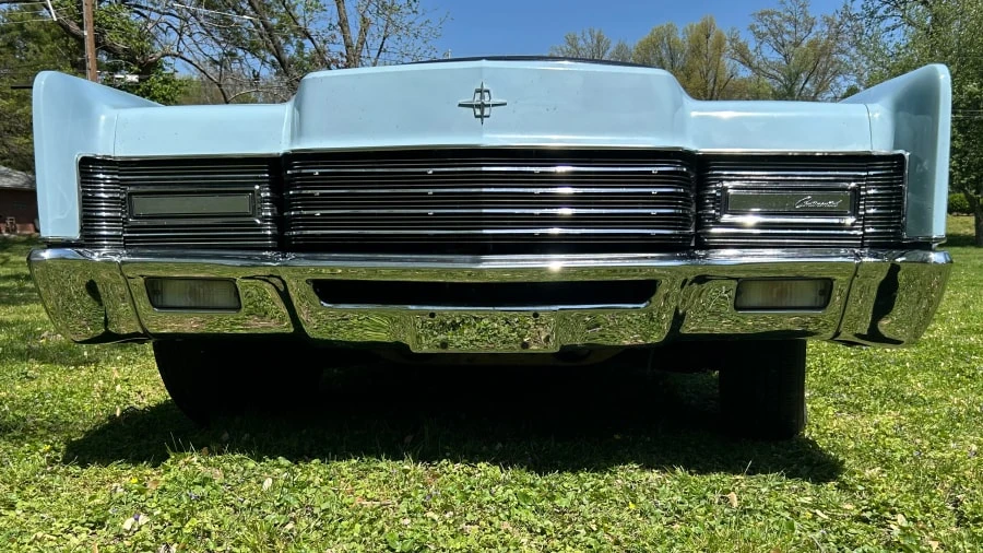 1970 Lincoln Continental 5th Gen - Image 3 of 31