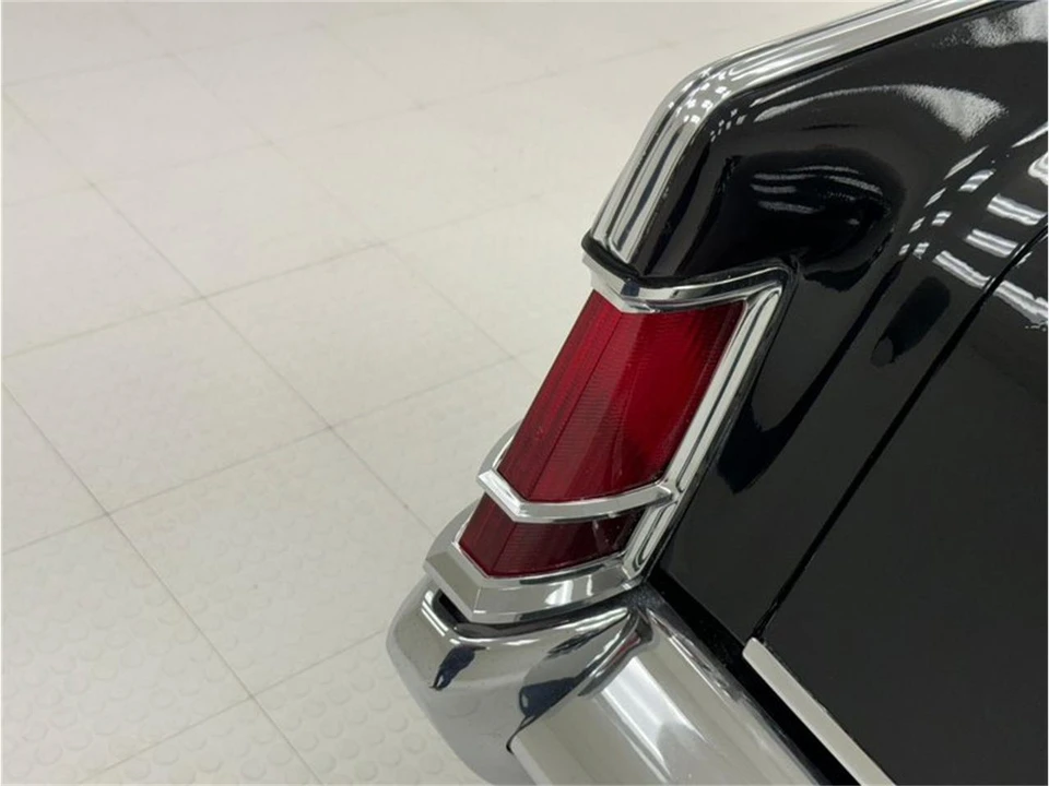 1970 Lincoln Continental 5th Gen - Image 20 of 31