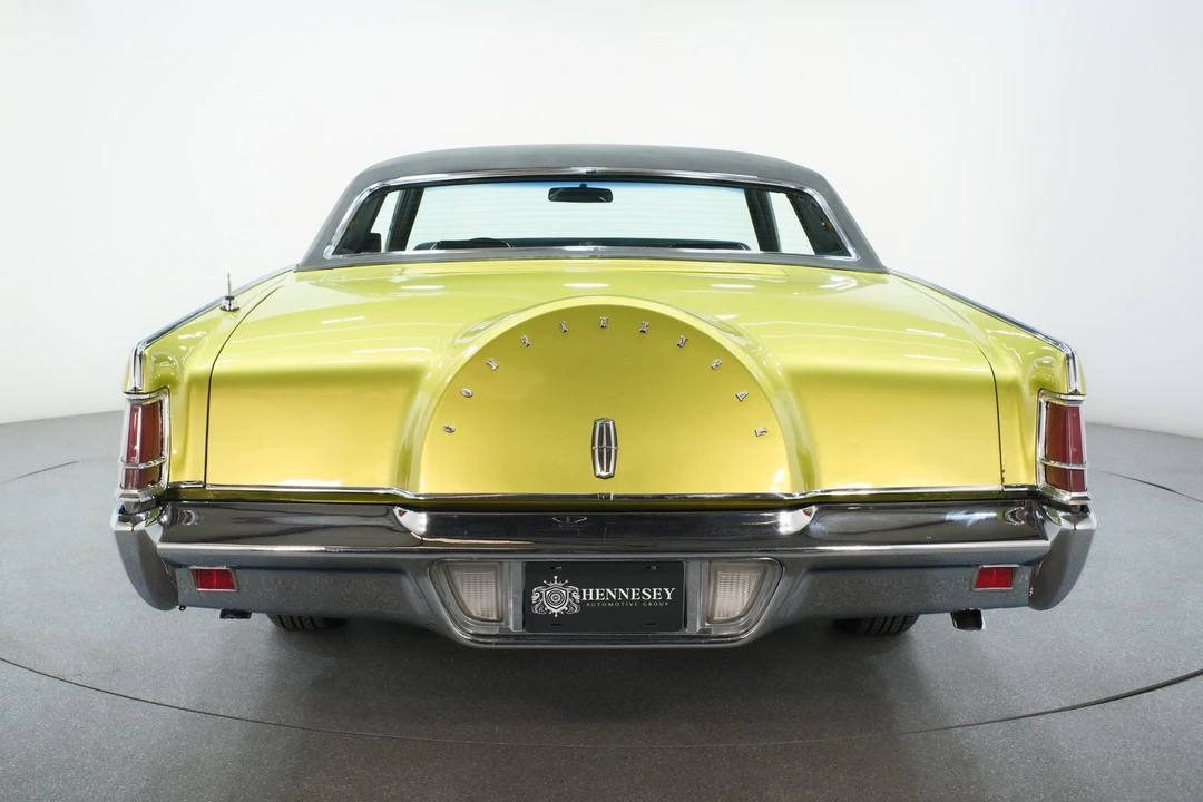 1970 Lincoln Continental 5th Gen - Image 9 of 21