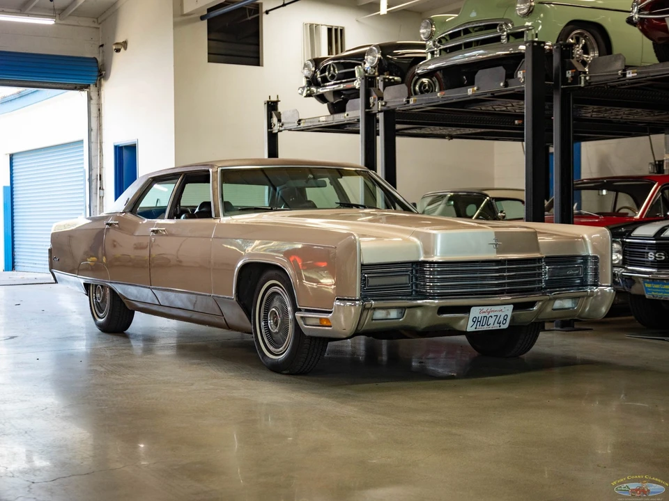 1970 Lincoln Continental 5th Gen - Image 11 of 21