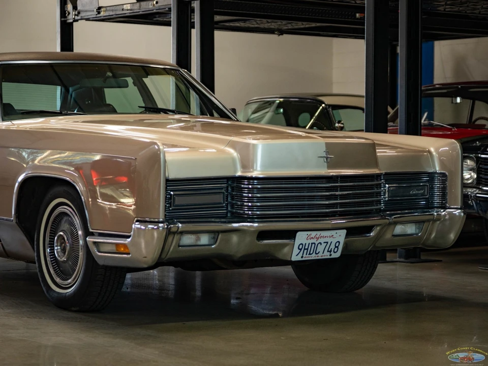 1970 Lincoln Continental 5th Gen - Image 13 of 21