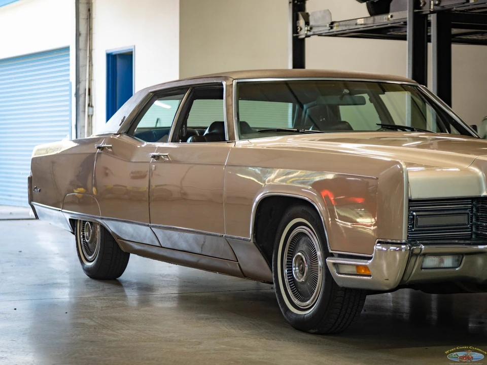 1970 Lincoln Continental 5th Gen - Image 12 of 21