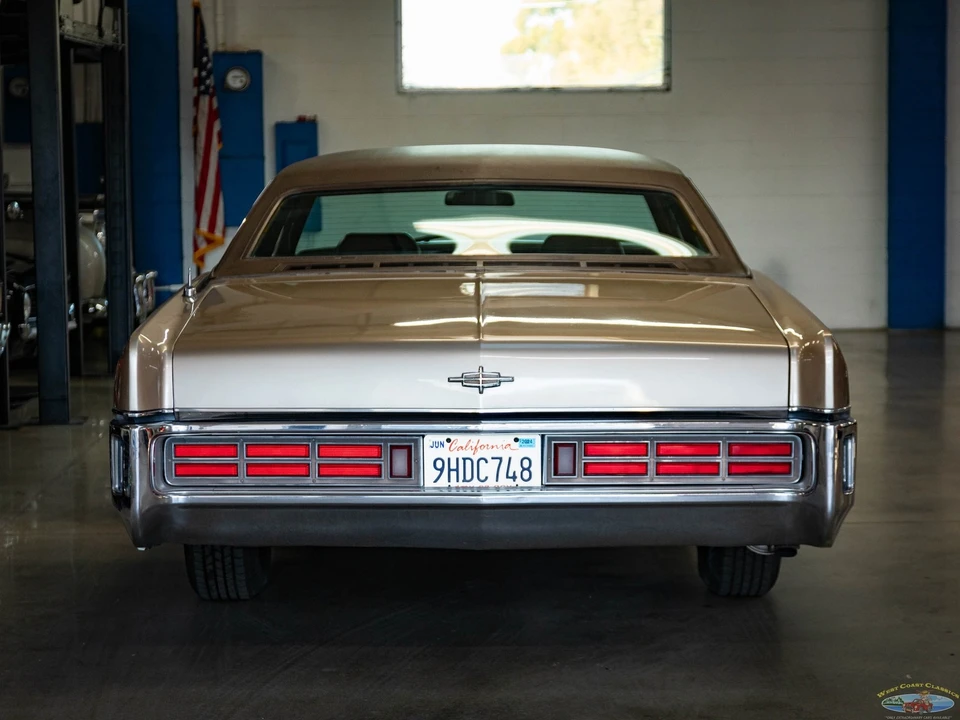 1970 Lincoln Continental 5th Gen - Image 18 of 21